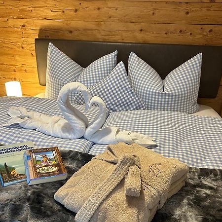 Almhotel Gruensteinblick Кёнигсзе Экстерьер фото
