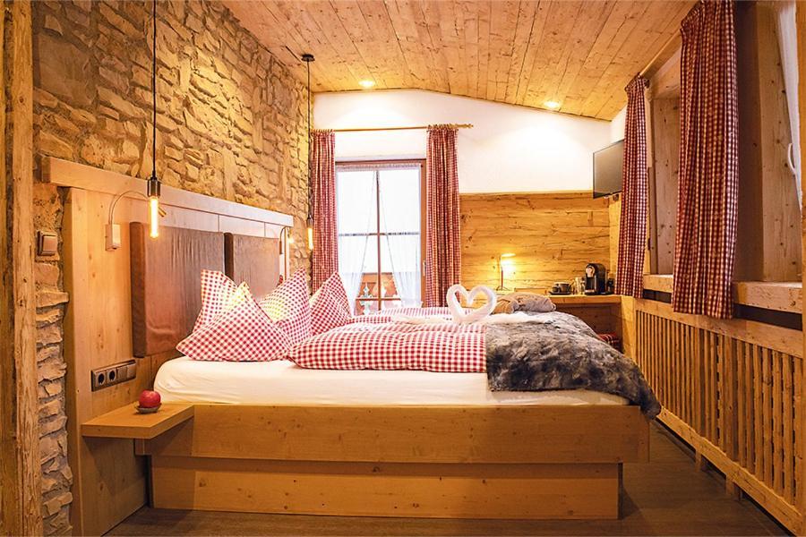 Almhotel Gruensteinblick Кёнигсзе Экстерьер фото