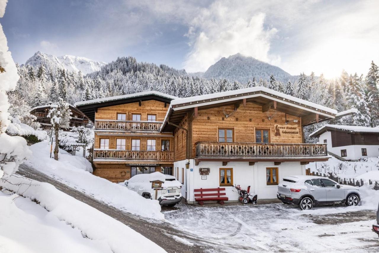Almhotel Gruensteinblick Кёнигсзе Экстерьер фото