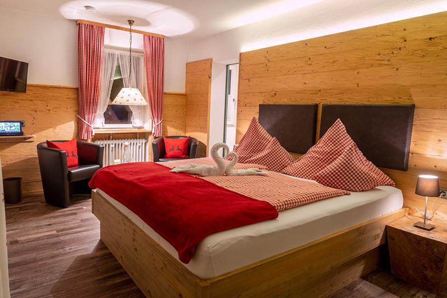 Almhotel Gruensteinblick Кёнигсзе Экстерьер фото